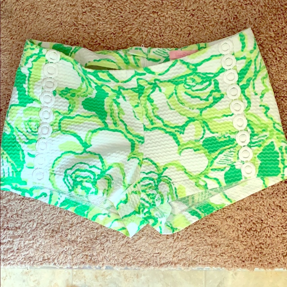 Lilly Pulitzer shorts size 2
